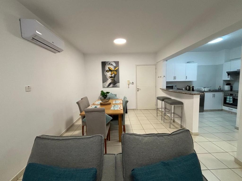 Cozy Apartment In Paphos Beautiful Complex Esterno foto