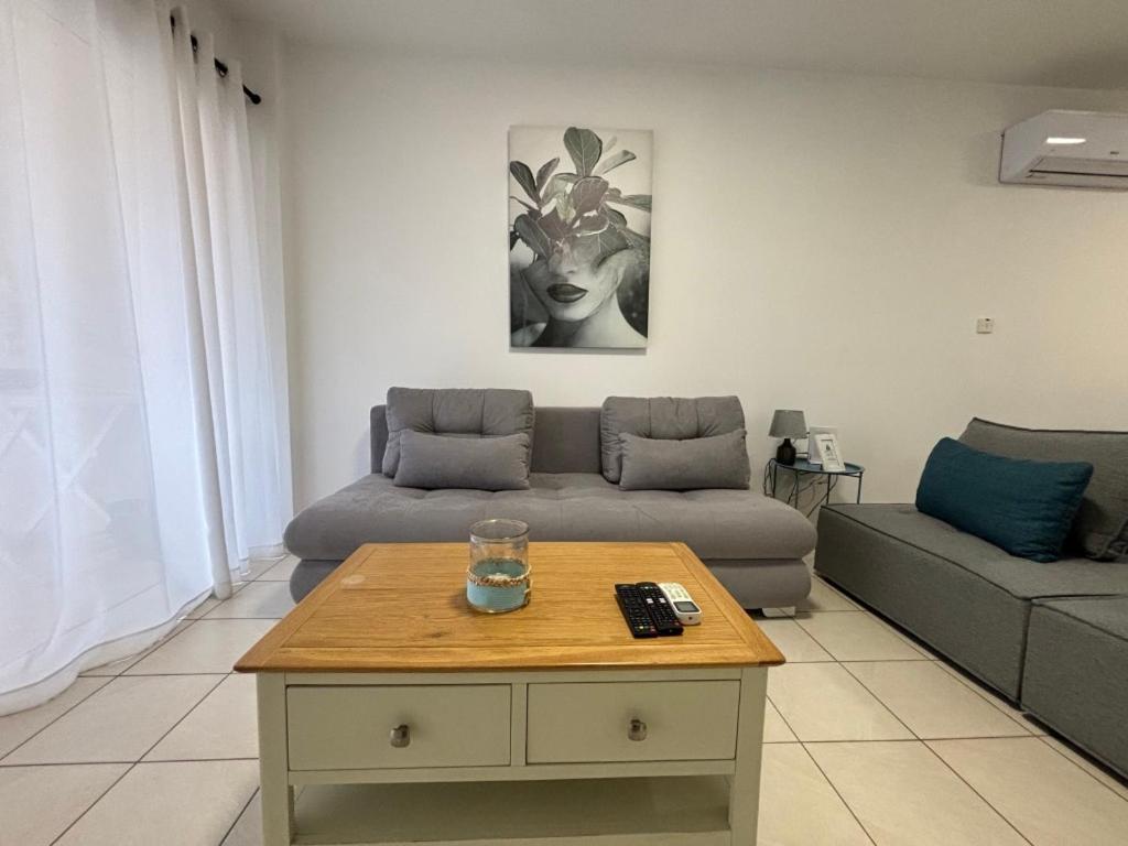 Cozy Apartment In Paphos Beautiful Complex Esterno foto